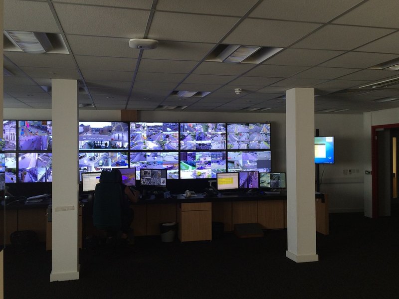 Monitoring terpusat 24/7